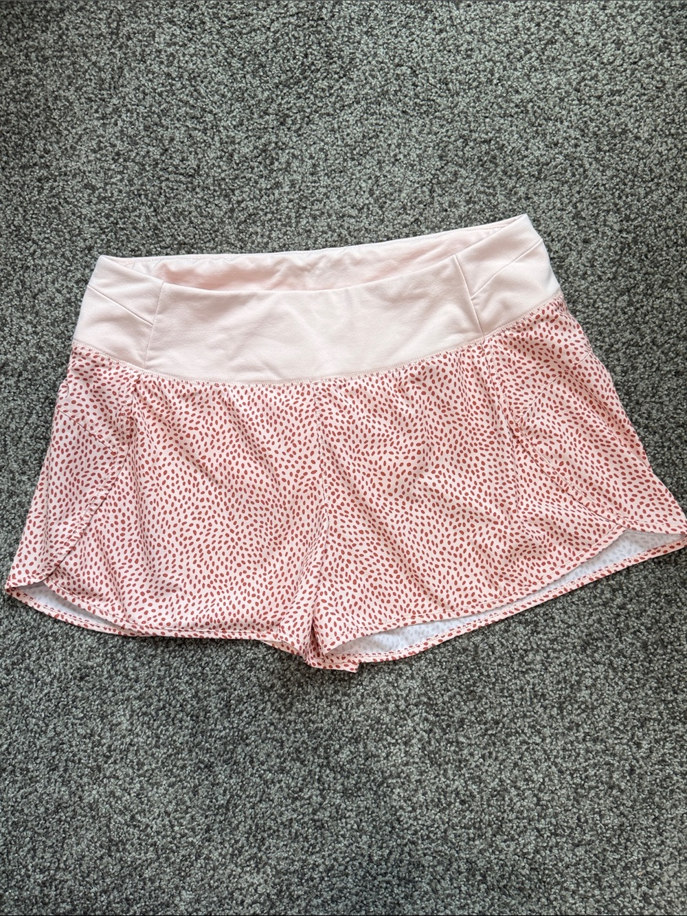 Calla by Carrie Underwood Pink Patterned Women's Shorts